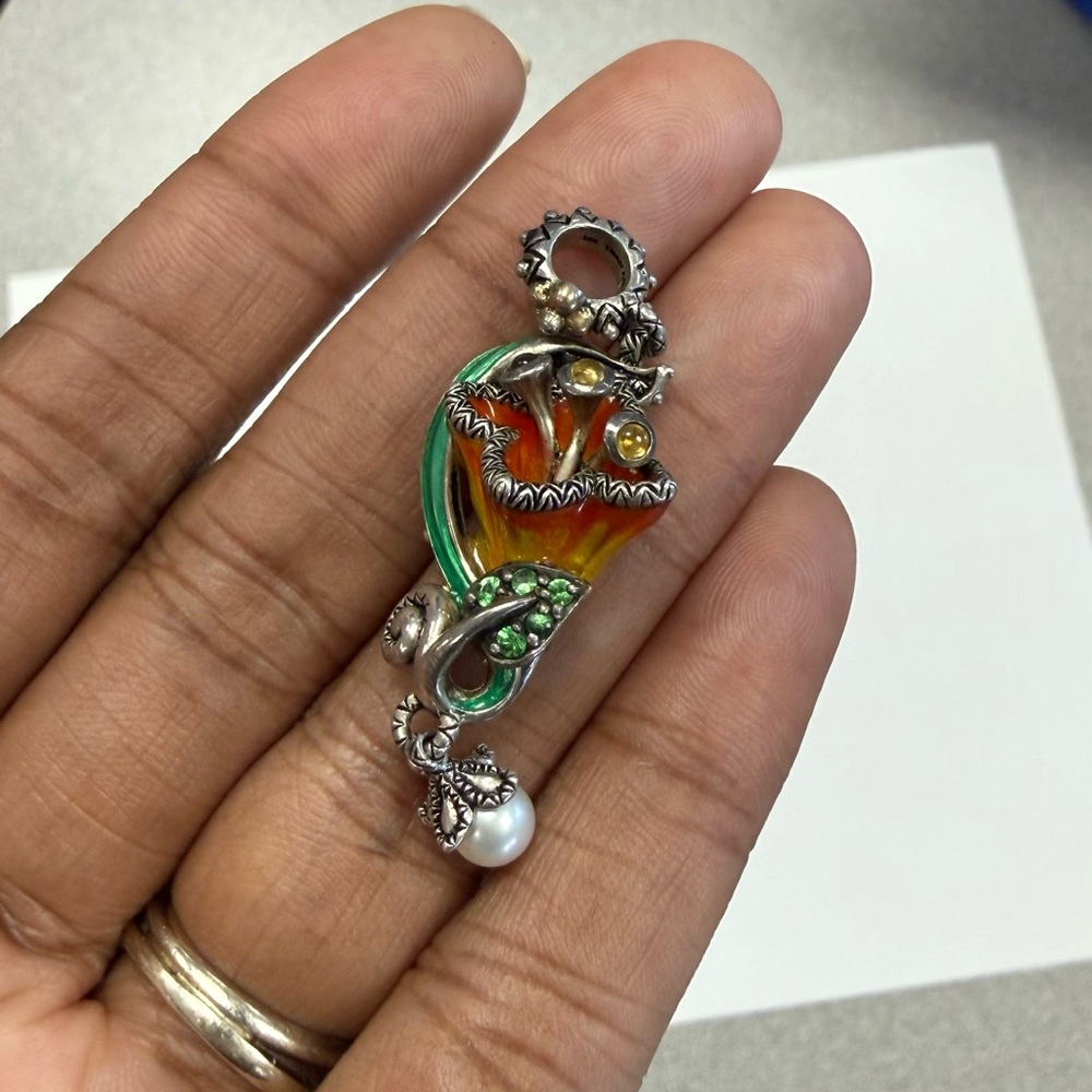Barbara Bixby Flower Charm/Pendant